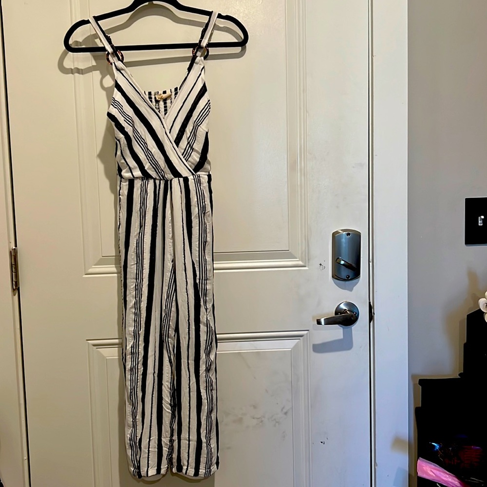 Cute blue and white capri jumpsuit!!